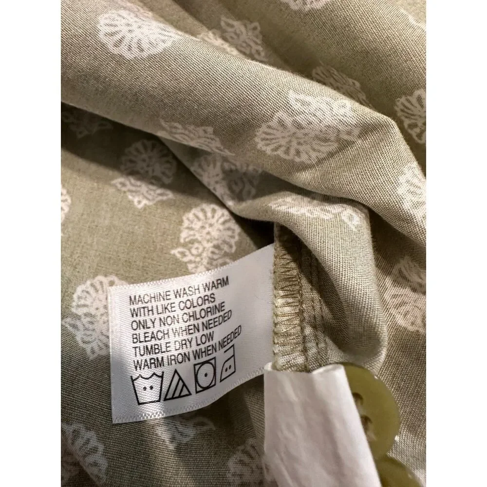 Orvis Long Sleeve Button Down Sage Green Floral Camp Shirt Size 14 - Picture 5 of 8